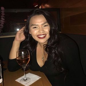 Meet your Posher, Angelica